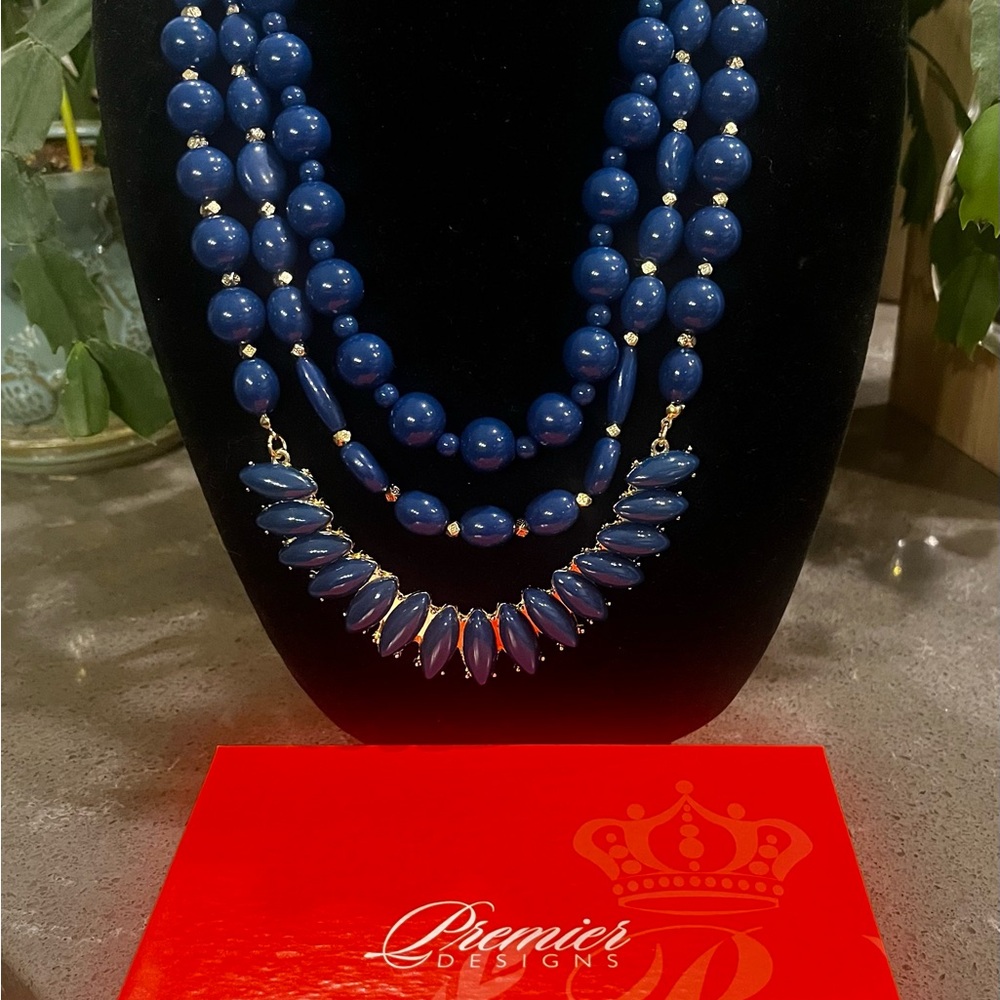 Premier Designs NWT In the Navy Beaded Necklace with Gold Accents - Picture 3 of 15